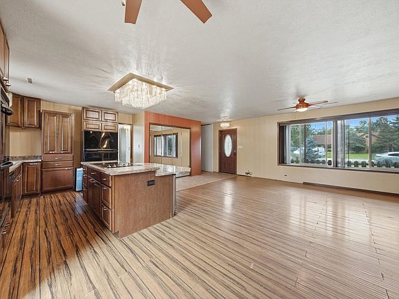 4th image of 20731 Gardner Ave