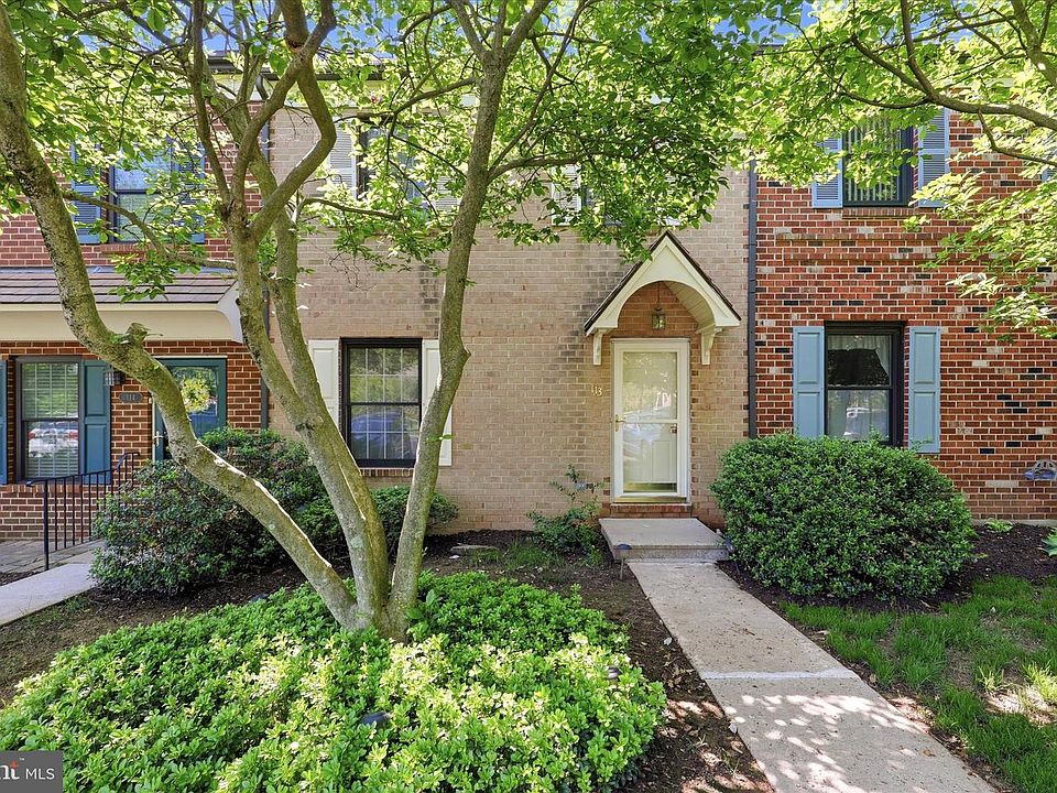 1st image of 113 Winged Foot Ct