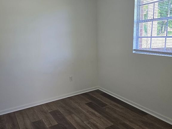 4th image of 1036 Kingshighway St APT 16