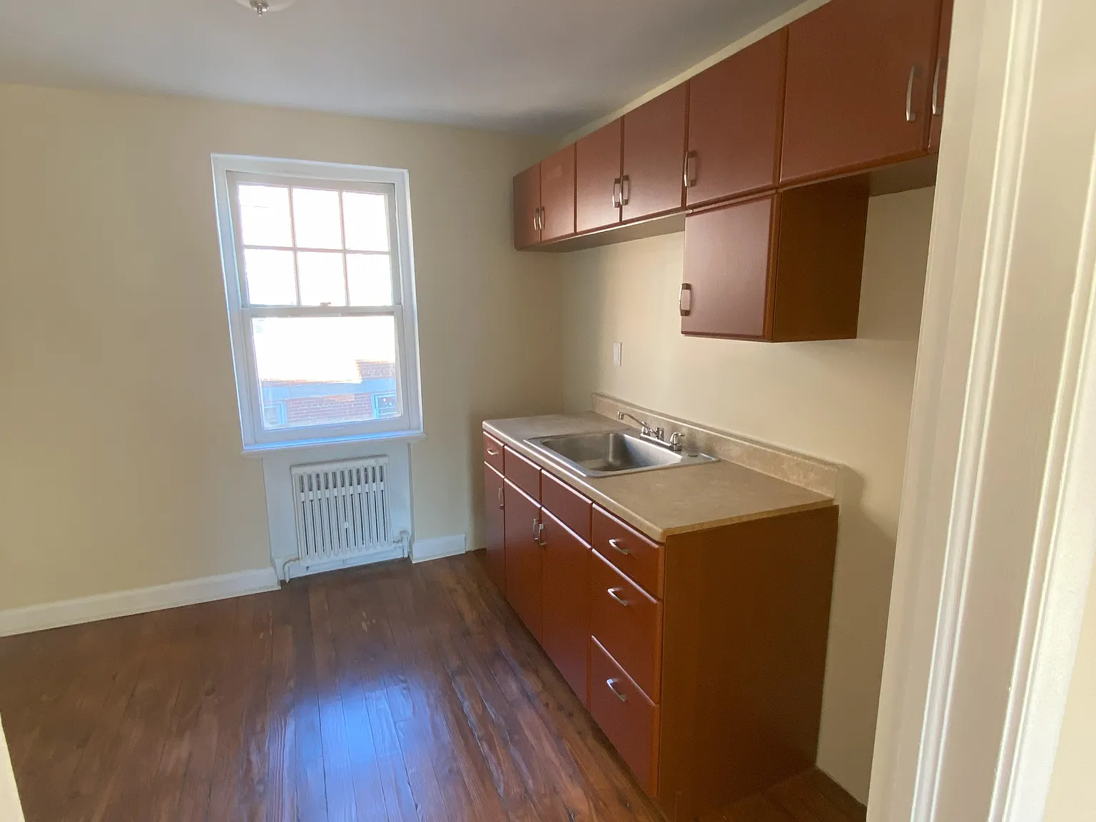 Southview Apartment Llc - 661 - J — Photo 3