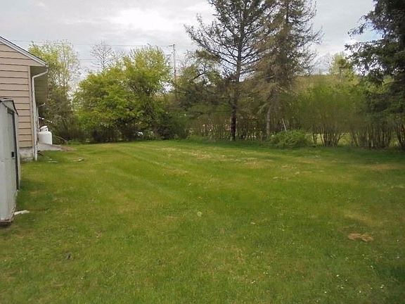 2nd image of 17 Columbia Dr