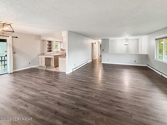 5th image of 13131 Scottie Ct