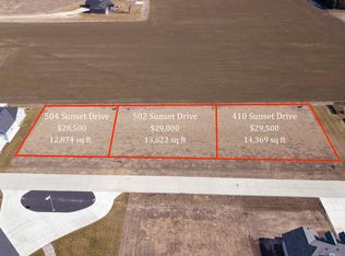 504 Sunset Dr, Alma, NE 68920