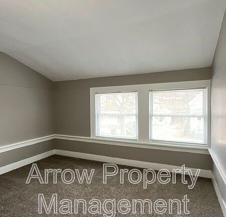 4th image of 3040 Walnut Ct #3