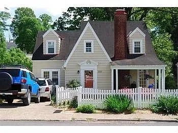 1839 Wiltshire Blvd photo 1