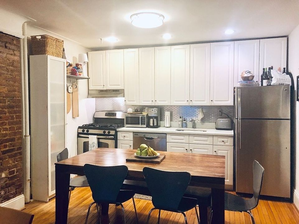 1st image of 537 E 5th St #1