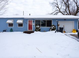 2400 Trygg Dr, Dubuque, IA 52001