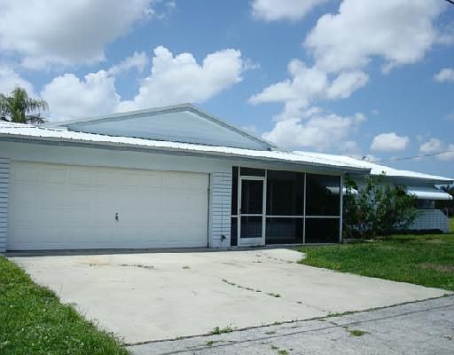 1st image of 1946 Coral Point Dr