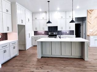 2015 Shady Creek Xing, Azle, TX 76020