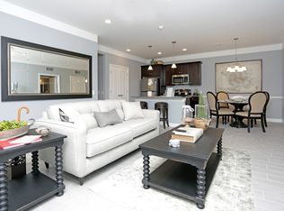 3 Bay Point Dr #54210, Utica, MI 48316