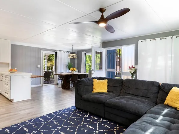 48-5422 Kukuihaele Rd, Honokaa, HI 96727