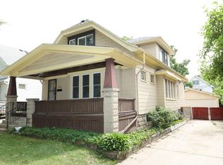2188 S 84th St, West Allis, WI 53227