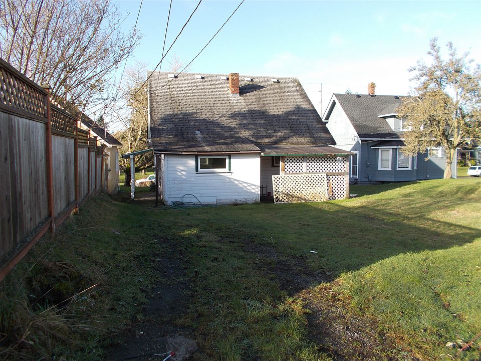 2nd image of 1705 S Cushman Ave