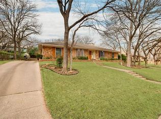 2200 Coolidge Dr, Arlington, TX 76011