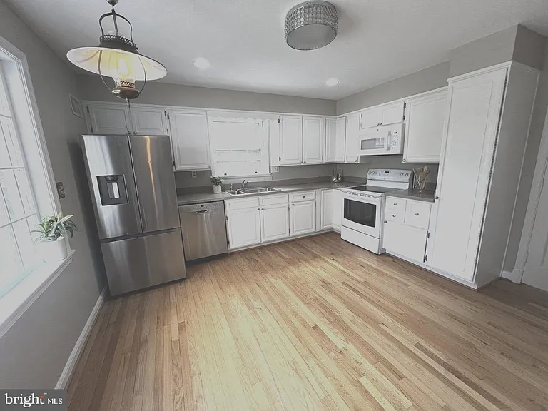 5600 Beam Ct — Photo 15