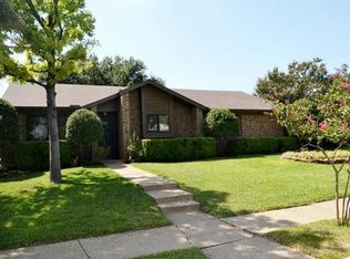 2813 Foxglen Dr, Mesquite, TX 75150
