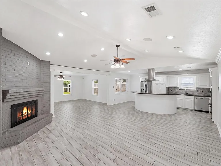 1727 Beckman Dr — Photo 7