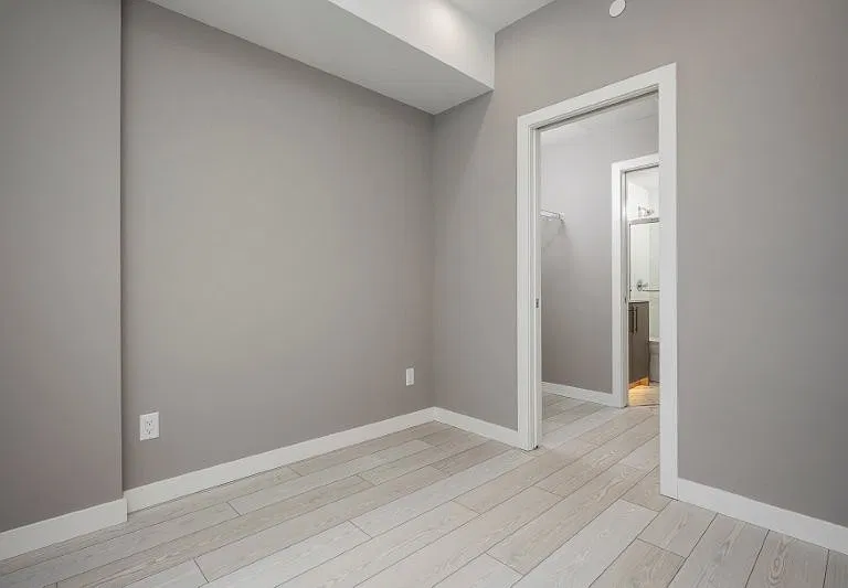 310 15th Ave SW #106 — Photo 13