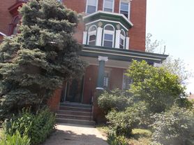 2844 St. Paul St., 2R