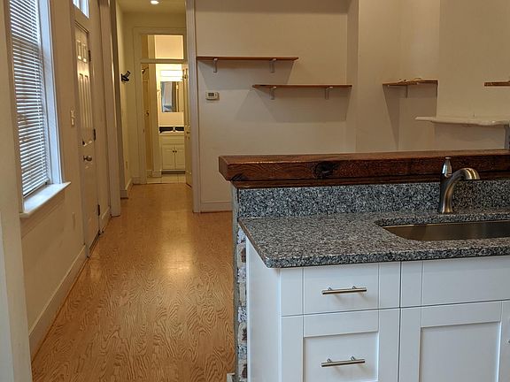 3rd image of 800 W Marshall St APT 1