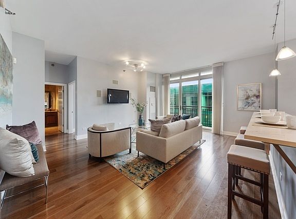 5th image of 1111 S Wabash Ave APT 3101