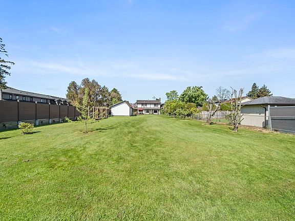 2nd image of 6546 Gibbons Dr