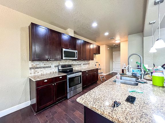 3rd image of 274 Gallagher Dr