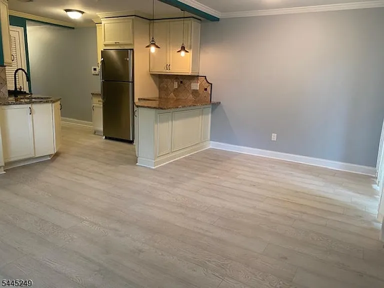 5 Sugar Loaf Ct #8 — Photo 10