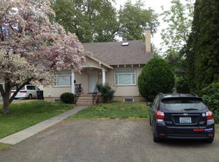 620 SW 2nd St, College Place, WA 99324