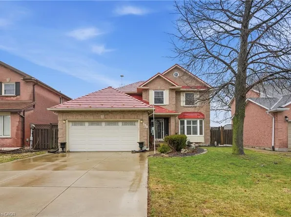 138 Rowntree Dr, Hamilton, ON L8W 2N6