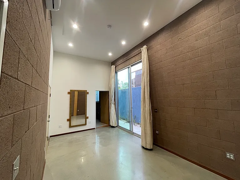 530 Brooks Ave — Photo 25