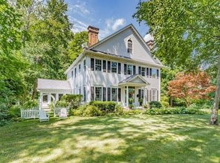 32 Laurel St, Longmeadow, MA 01106