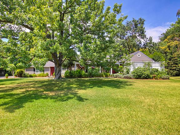 2nd image of 3491 Barberry Ln