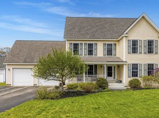 8 Mason Drive, Stratham, NH 03885