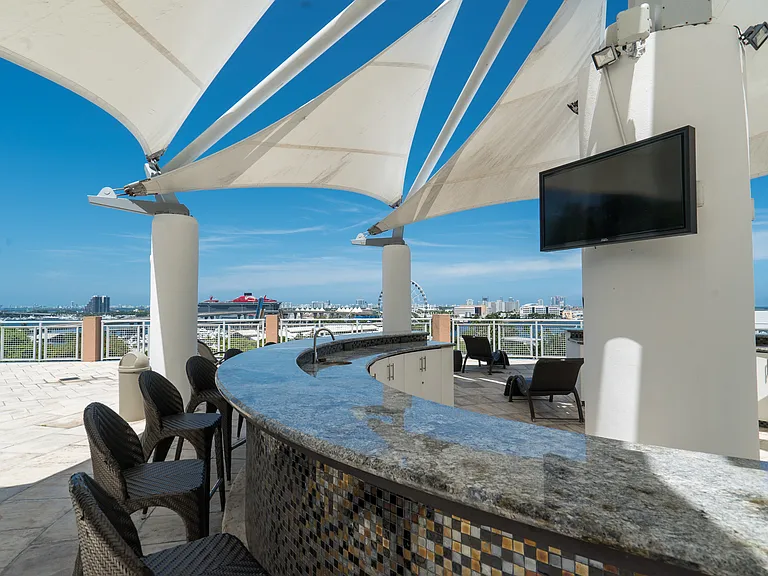 244 Biscayne Blvd #2602 — Photo 24