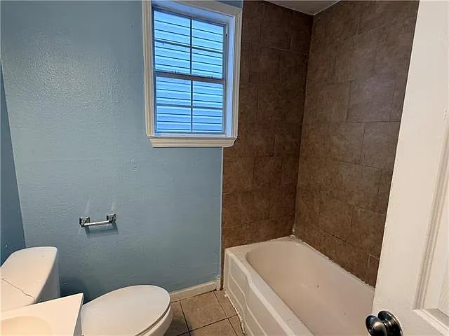 2219 Almonaster Ave #A — Photo 8