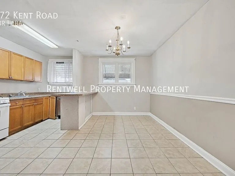 272 Kent Rd — Photo 10