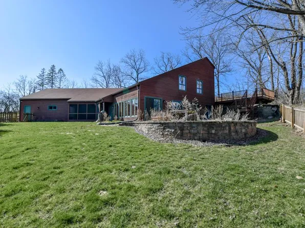 5713 Foster Road, Blue Mounds, WI 53517