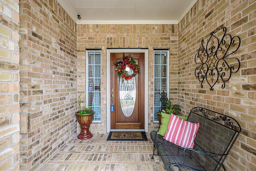 3 bed, 2.0 bath, 2300 sqft, $2,195 — Photo 4