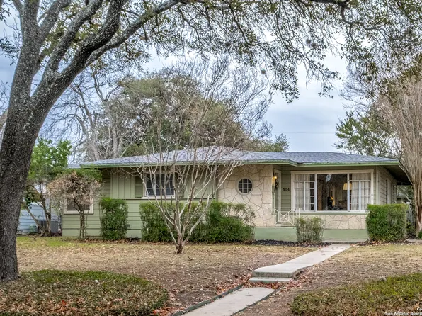 304 Larchmont Dr, San Antonio, TX 78209