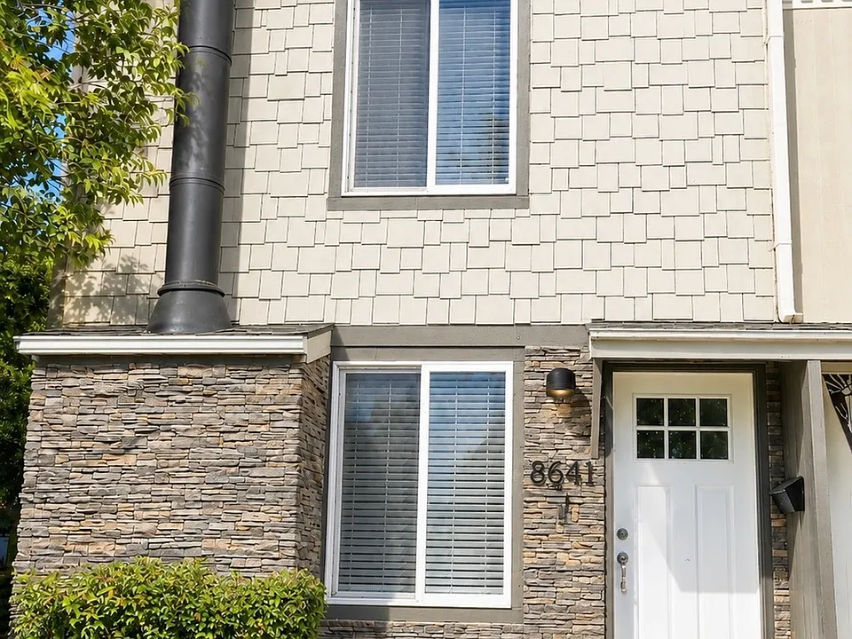 8641 SE Woodstock Blvd #8641