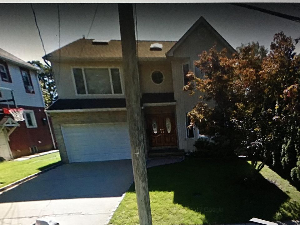 1st image of 10 8th St