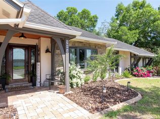 904 Retriever Ave, Seffner, FL 33584