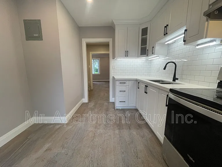1148 Queens Blvd #3 — Photo 3