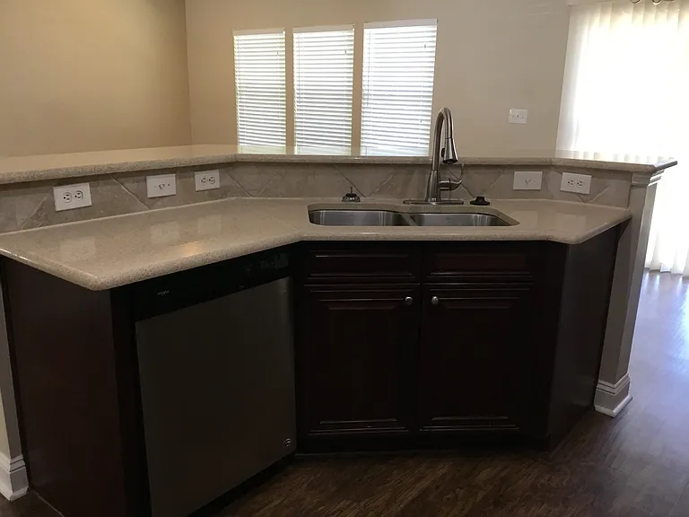 2320 Brian Lakes Dr E — Photo 4