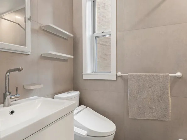 18 West 90th Street D image 8 of 9
