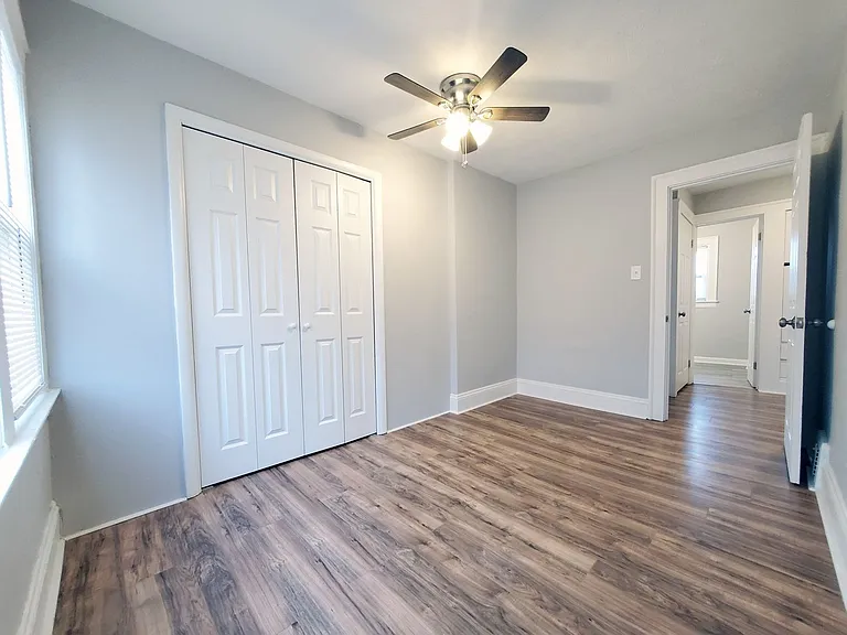 13719 Thornhurst Ave — Photo 13