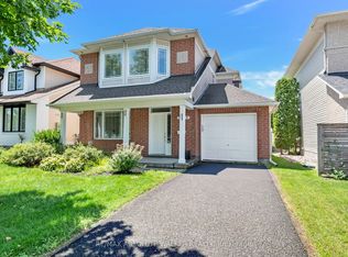 2269 Sandman Cres, Ottawa, ON K4A 4V7