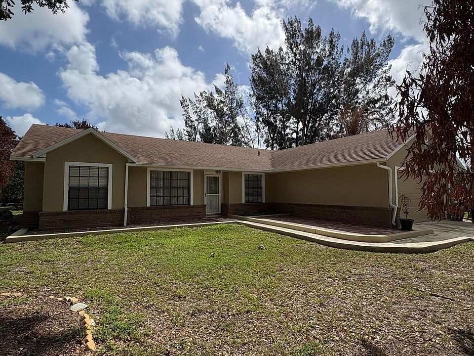 1st image of 537 NW Biscayne Drive