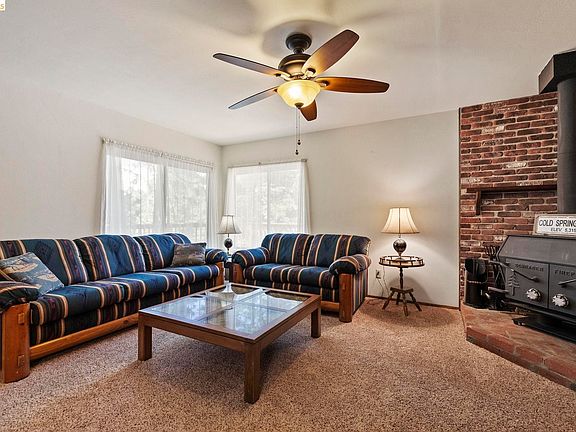 4th image of 29404 Alpine Dr